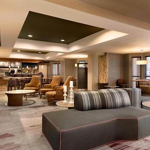 Courtyard By Marriott Bloomington Normal
